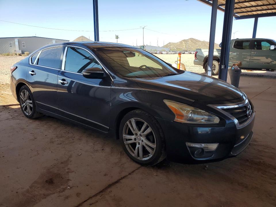 53664806 :رقم المزاد ، 1N4BL3AP1DC113267 vin ، 2013 Nissan Altima مزاد بيع