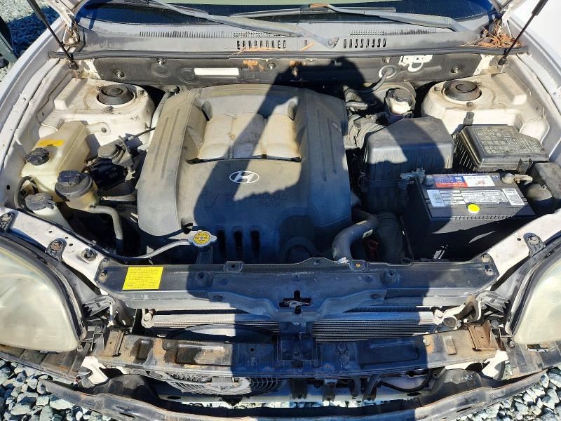 2004 Hyundai Santa Fe მანქანა იყიდება აუქციონზე, vin: KM8SC73D84U637588, აუქციონის ნომერი: 52928966