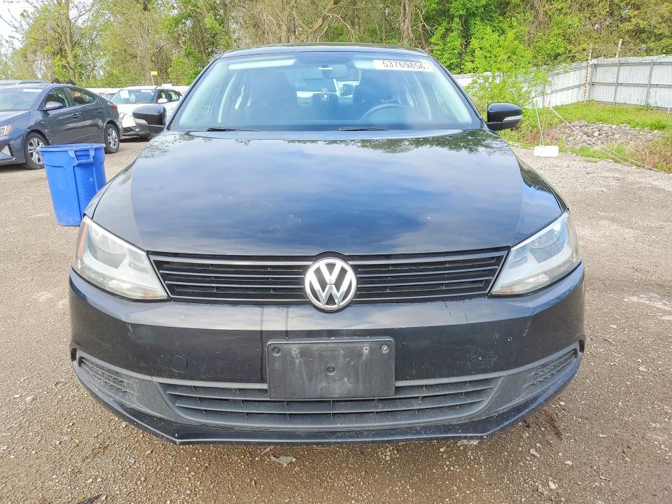 53769856 :رقم المزاد ، 3VW2K7AJ9EM352532 vin ، 2014 Volkswagen Jetta مزاد بيع