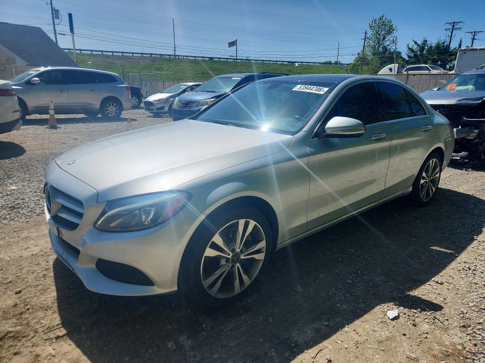 53944786 :رقم المزاد ، 55SWF4KB7FU000889 vin ، 2015 Mercedes-benz C مزاد بيع