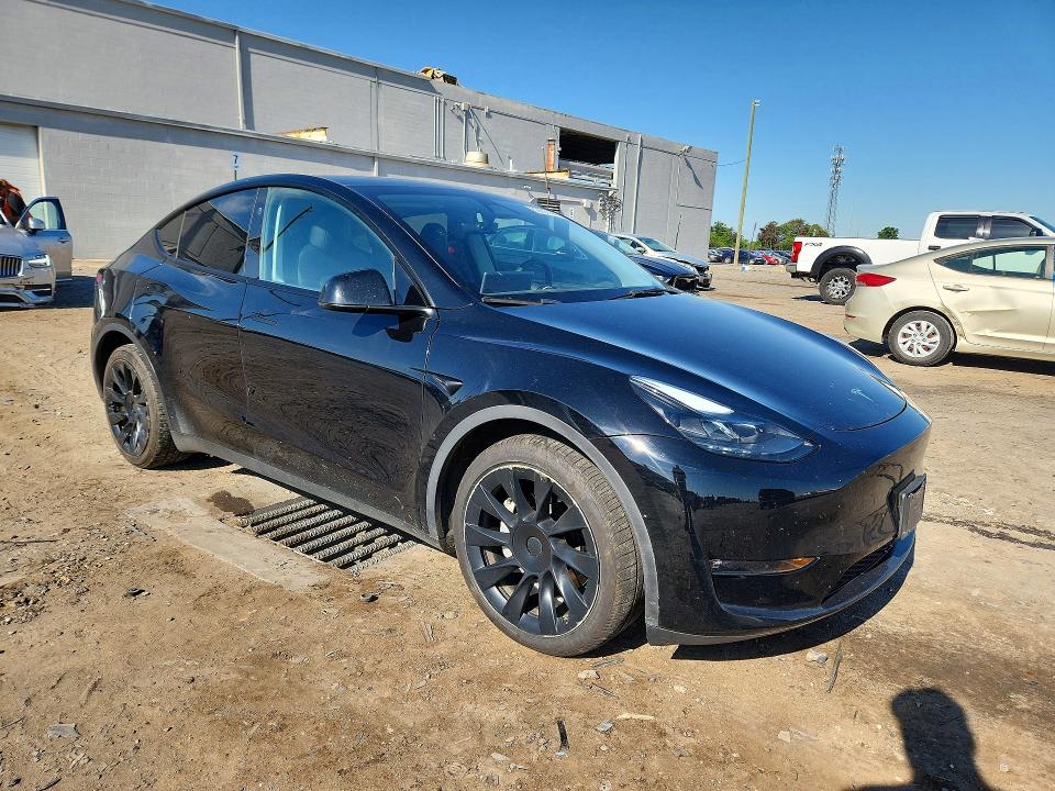Продажа на аукционе авто 2023 Tesla Model Y, vin: 7SAYGAEE6PF924868, номер лота: 52263196