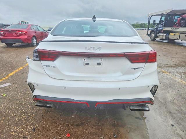 2024 Kia Forte მანქანა იყიდება აუქციონზე, vin: 3KPF44AC2RE717924, აუქციონის ნომერი: 54992086