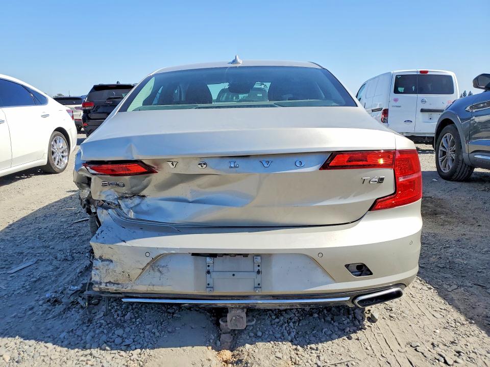2017 Volvo S90 მანქანა იყიდება აუქციონზე, vin: YV1A22MKXH1001615, აუქციონის ნომერი: 54024546