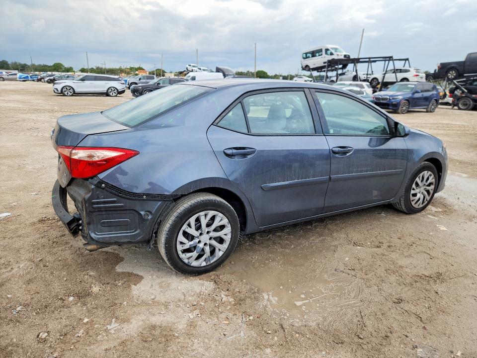 Продажа на аукционе авто 2017 Toyota Corolla, vin: 2T1BURHE0HC780729, номер лота: 53169366