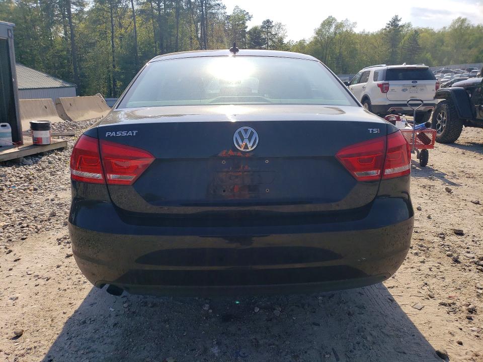 Продажа на аукционе авто 2015 Volkswagen Passat, vin: 1VWAT7A39FC116332, номер лота: 53572356