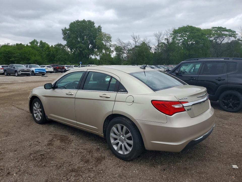 53999396 :رقم المزاد ، 1C3CCBBG3DN731643 vin ، 2013 Chrysler 200 مزاد بيع