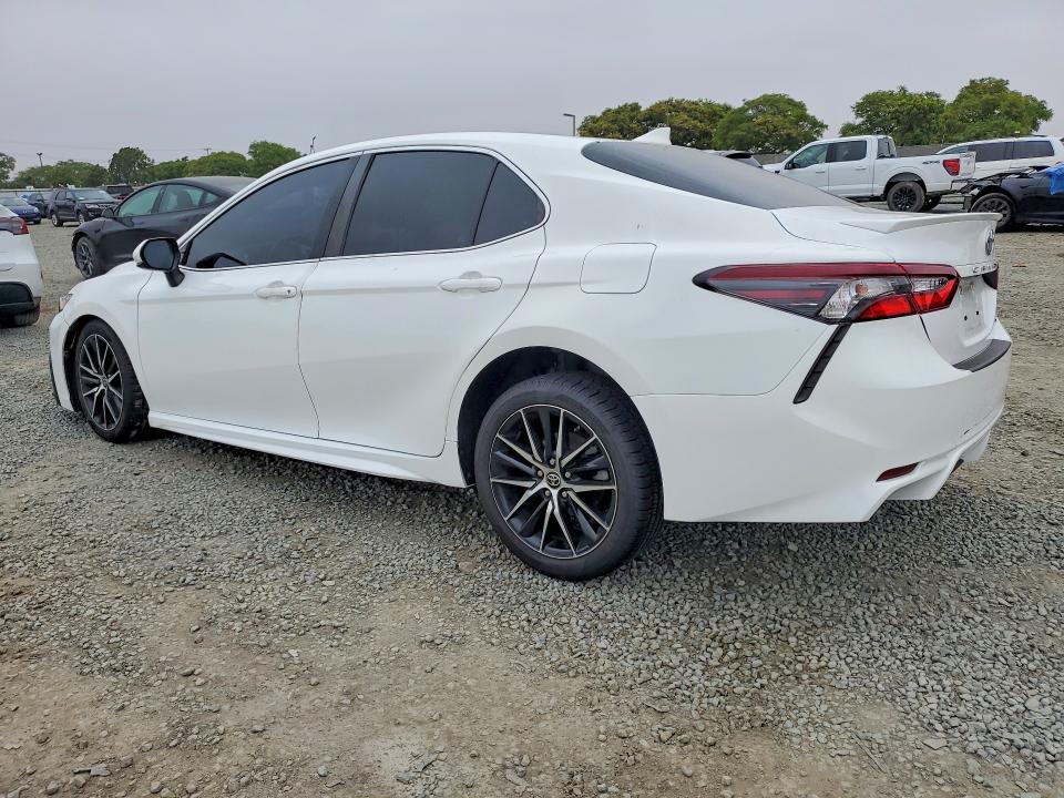 2021 Toyota Camry მანქანა იყიდება აუქციონზე, vin: 4T1G11AK2MU567855, აუქციონის ნომერი: 52432166