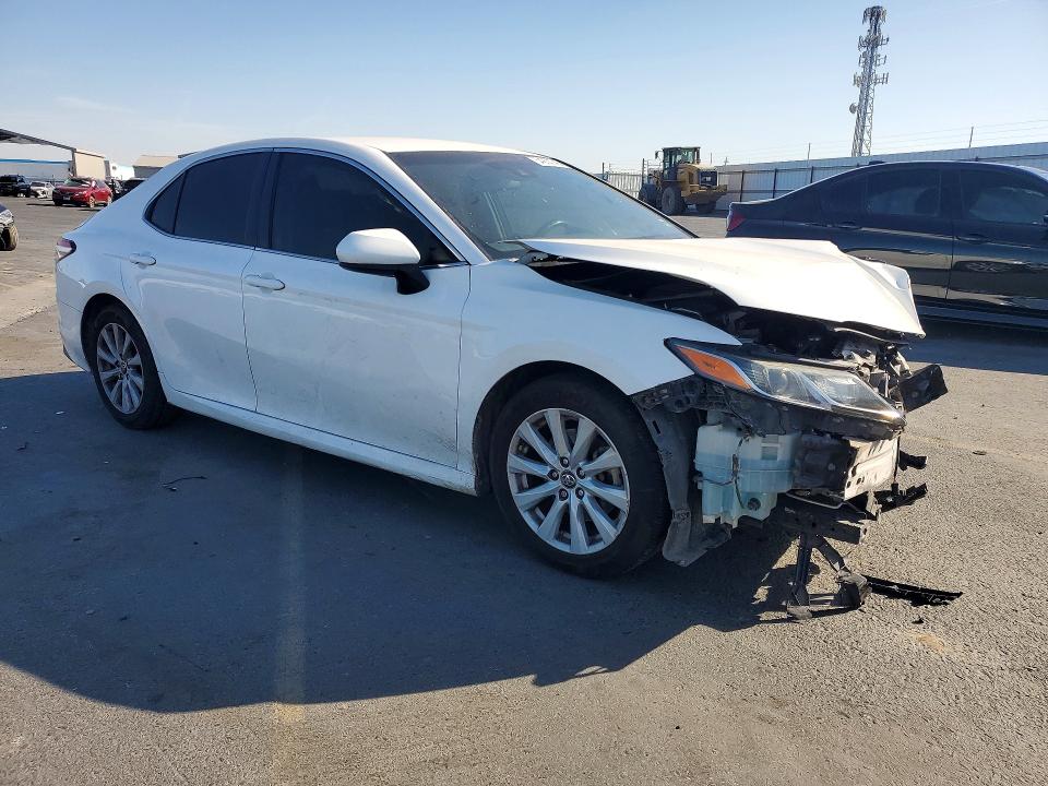 Продажа на аукционе авто 2018 Toyota Camry, vin: 4T1B11HK3JU528008, номер лота: 54200746