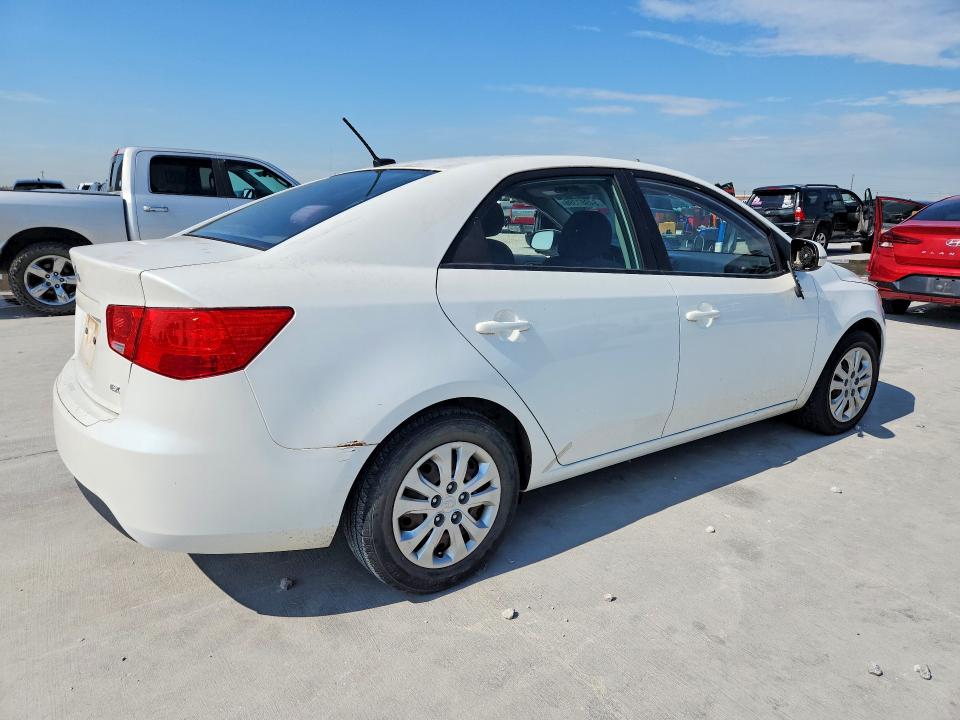 Продажа на аукционе авто 2011 Kia Forte, vin: KNAFU4A29B5403841, номер лота: 54987396