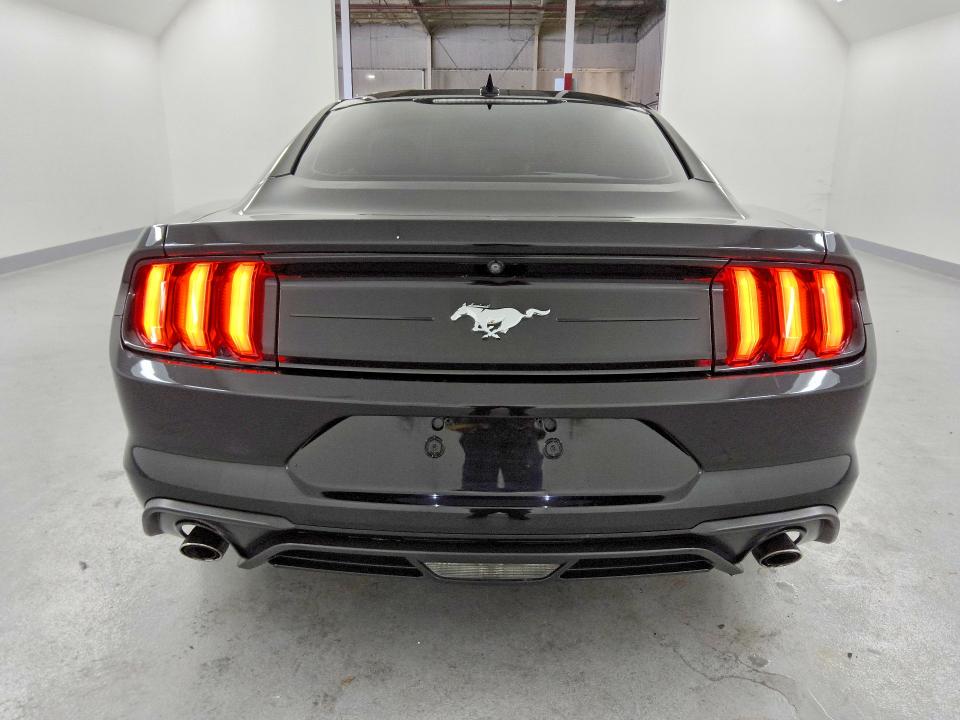 51381456 :رقم المزاد ، 1FA6P8TH0M5108574 vin ، 2021 Ford Mustang مزاد بيع