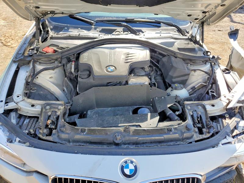 53926776 :رقم المزاد ، WBA3B3G52ENR82552 vin ، 2014 Bmw 328 مزاد بيع