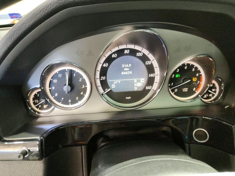 2010 Mercedes-benz E მანქანა იყიდება აუქციონზე, vin: WDDHF8HB8AA142703, აუქციონის ნომერი: 51063966