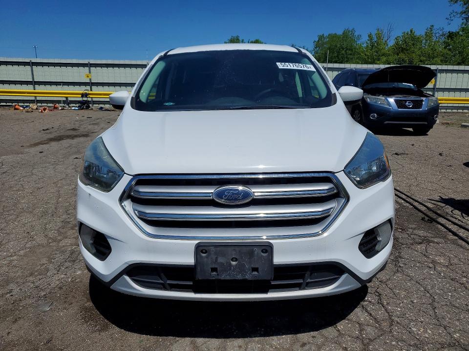 55176576 :رقم المزاد ، 1FMCU9GD7HUB27259 vin ، 2017 Ford Escape مزاد بيع