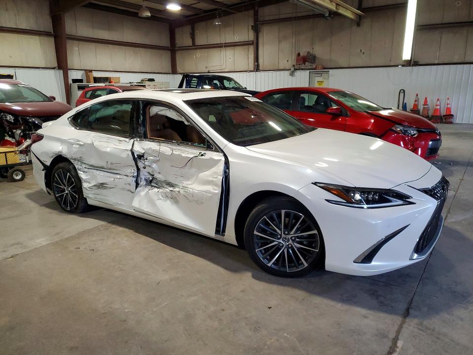 Продажа на аукционе авто 2024 Lexus Es 300h, vin: 58ADA1C19RU037180, номер лота: 51905196