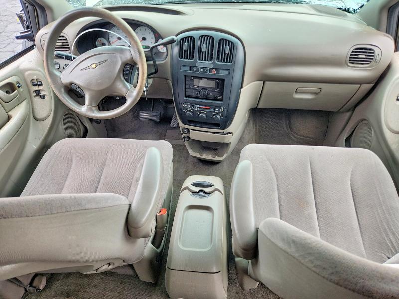 2002 Chrysler Town & Country მანქანა იყიდება აუქციონზე, vin: 2C4GP74L52R532053, აუქციონის ნომერი: 54901126