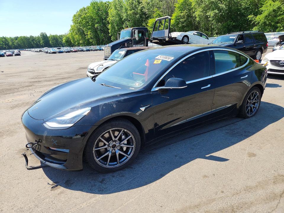 Auction sale of the 2018 Tesla Model 3, vin: 5YJ3E1EBXJF103413, lot number: 54100656