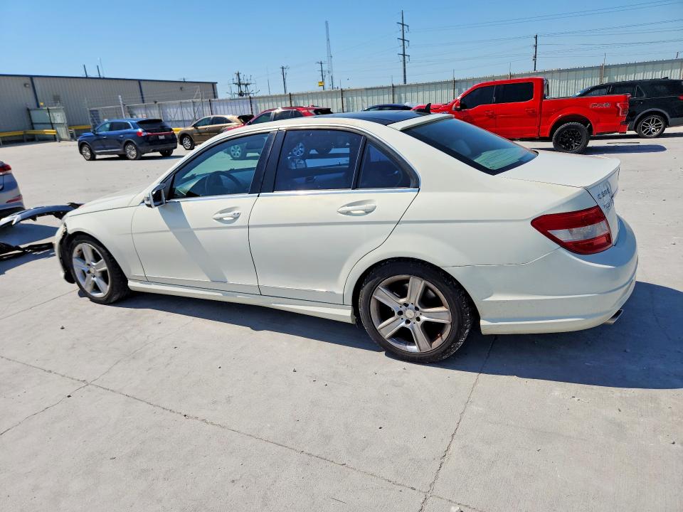 2010 Mercedes-benz C მანქანა იყიდება აუქციონზე, vin: WDDGF5EB5AR103969, აუქციონის ნომერი: 52935256