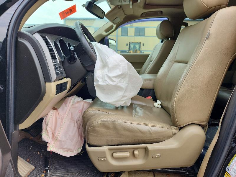 54116796 :رقم المزاد ، 5TDKY5G12BS035605 vin ، 2011 Toyota Sequoia مزاد بيع