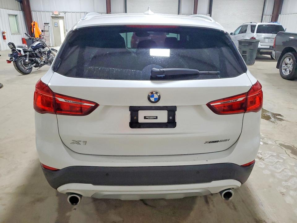 53698776 :رقم المزاد ، WBXJG9C04M5U42811 vin ، 2021 Bmw X1 مزاد بيع