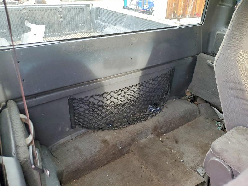 49499536 :رقم المزاد ، 1FTYR14U52PA99677 vin ، 2002 Ford Ranger مزاد بيع