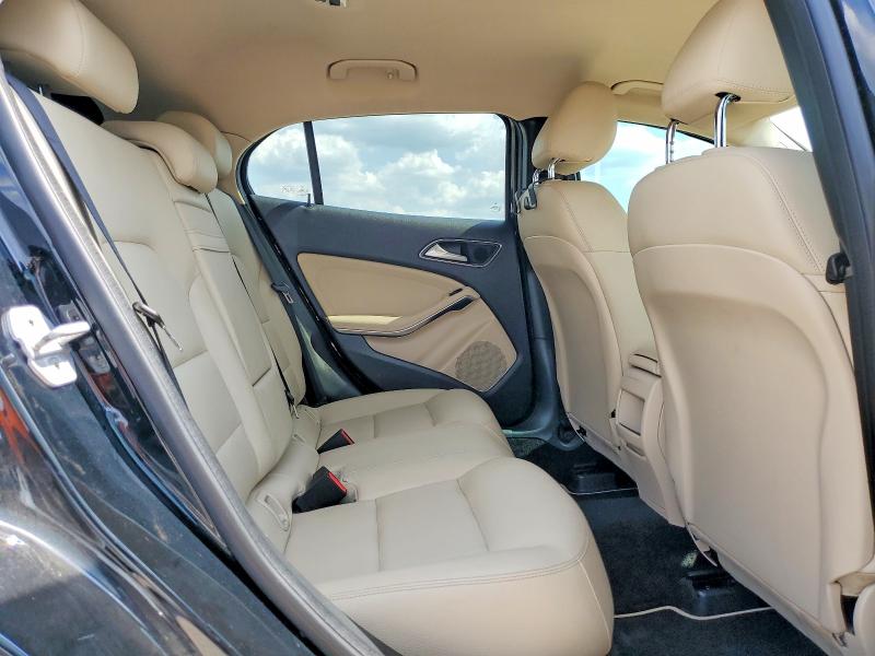 Продажа на аукционе авто 2015 Mercedes-benz Gla, vin: WDCTG4GB7FJ156847, номер лота: 54654756