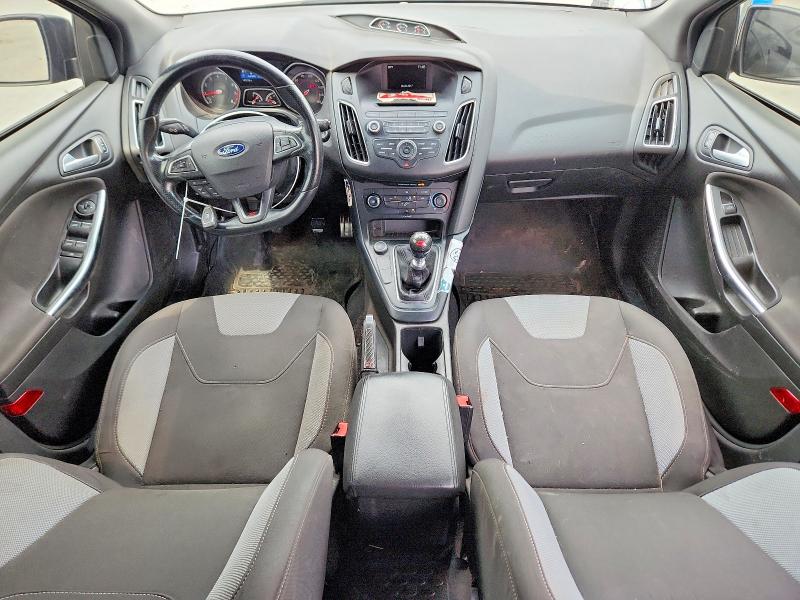 Продажа на аукционе авто 2017 Ford Focus, vin: 1FADP3L95HL331813, номер лота: 54004526