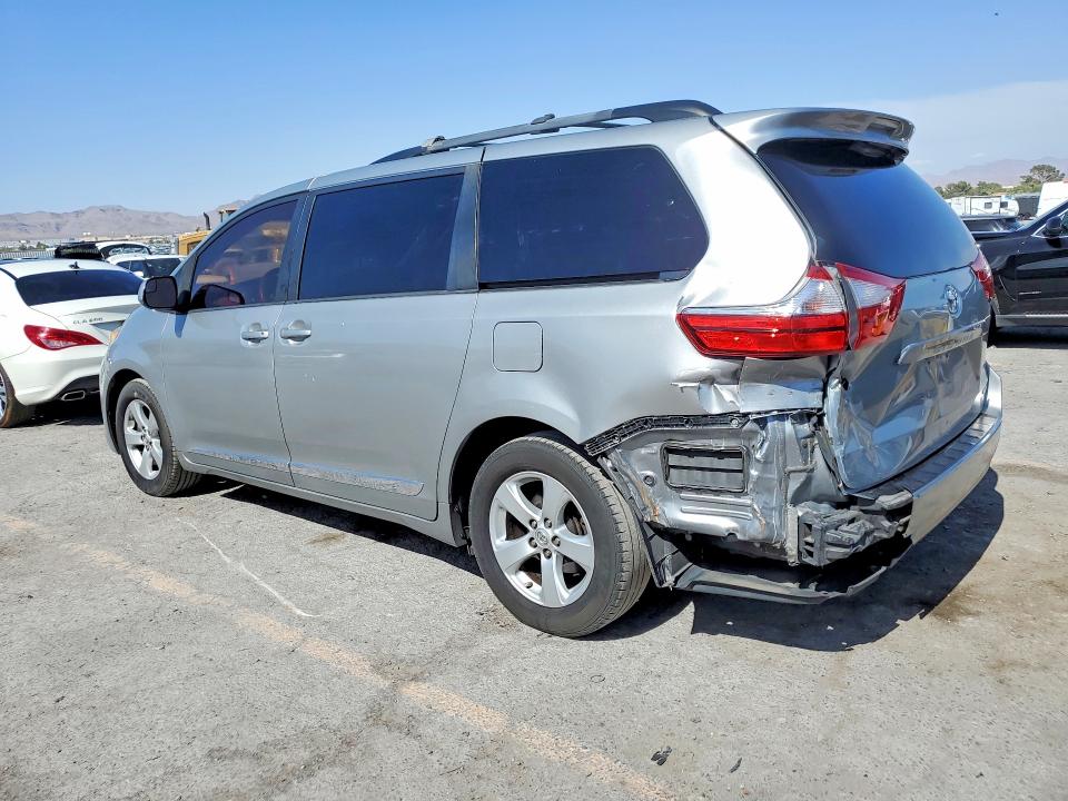 54809066 :رقم المزاد ، 5TDKK3DC4FS536688 vin ، 2015 Toyota Sienna مزاد بيع