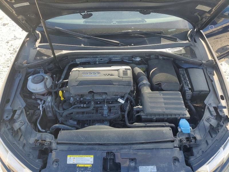 Продажа на аукционе авто 2018 Audi A3, vin: WAUJ8GFF4J1057988, номер лота: 51770696