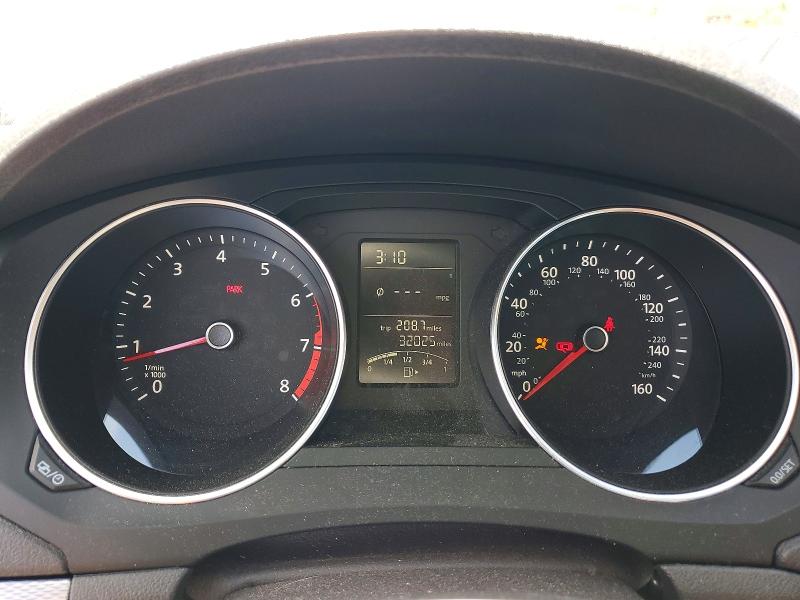 53082386 :رقم المزاد ، 3VW167AJ2HM386722 vin ، 2017 Volkswagen Jetta مزاد بيع