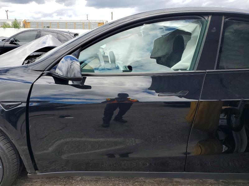 Продаж на аукціоні авто 2024 Tesla Model Y, vin: 7SAYGDEF3RF053392, номер лоту: 52191956