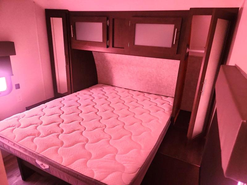 53732356 :رقم المزاد ، 4X4TWDC26LA268169 vin ، 2020 Foresriver Wildwood X Lite Trav مزاد بيع