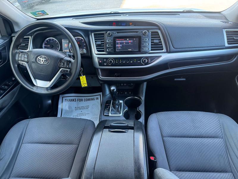 Auction sale of the 2018 Toyota Highlander, vin: 5TDBZRFH9JS843564, lot number: 54715566
