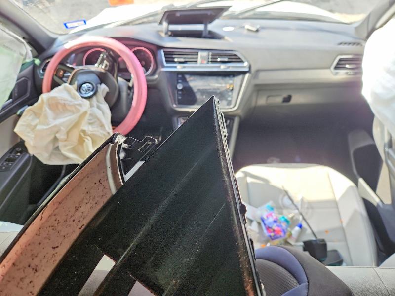 Продаж на аукціоні авто 2020 Volkswagen Tiguan, vin: 3VV2B7AX4LM141194, номер лоту: 53600536