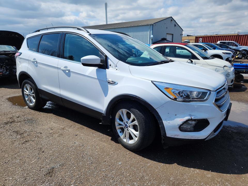 Продаж на аукціоні авто 2017 Ford Escape, vin: 1FMCU0GD9HUC90944, номер лоту: 53242966