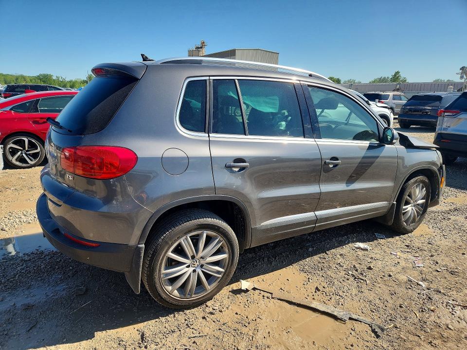 Продажа на аукционе авто 2016 Volkswagen Tiguan, vin: WVGAV7AX4GW512275, номер лота: 52720166