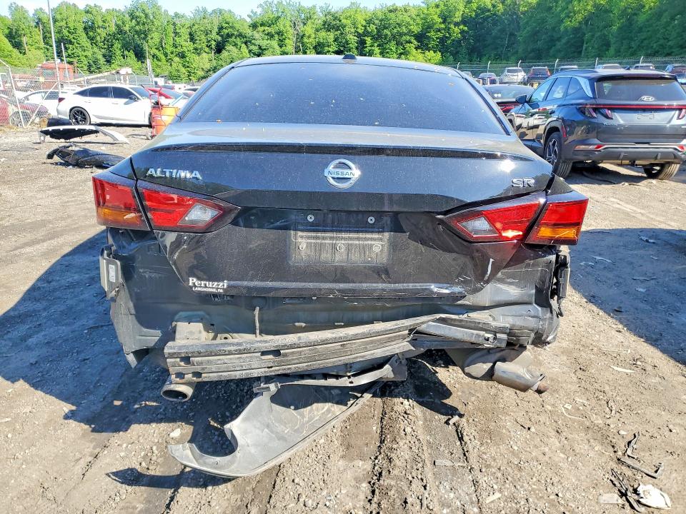 53337396 :رقم المزاد ، 1N4BL4CV1KC138006 vin ، 2019 Nissan Altima مزاد بيع