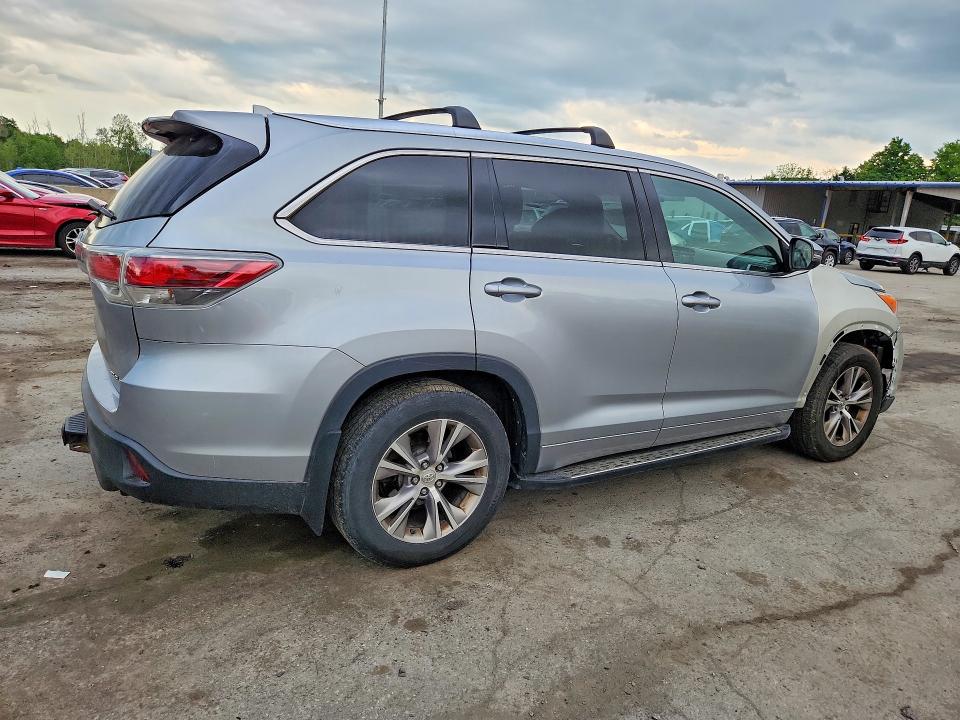 2015 Toyota Highlander მანქანა იყიდება აუქციონზე, vin: 5TDJKRFH2FS198506, აუქციონის ნომერი: 54374546