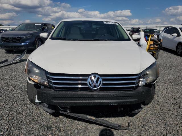 52349436 :رقم المزاد ، 1VWBT7A39FC070019 vin ، 2015 Volkswagen Passat مزاد بيع
