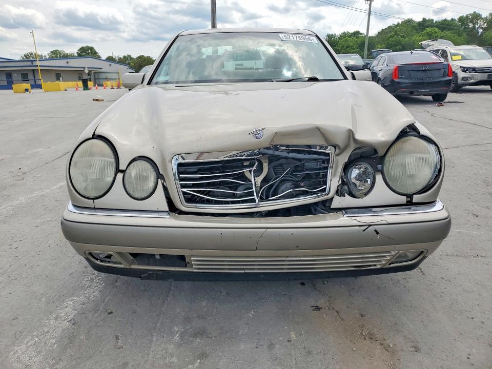 1996 Mercedes-benz E მანქანა იყიდება აუქციონზე, vin: WDBJF55FXTJ014515, აუქციონის ნომერი: 52178966