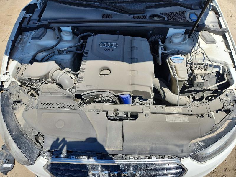 2015 Audi A4 მანქანა იყიდება აუქციონზე, vin: WAUEFAFL4FN013385, აუქციონის ნომერი: 42014336