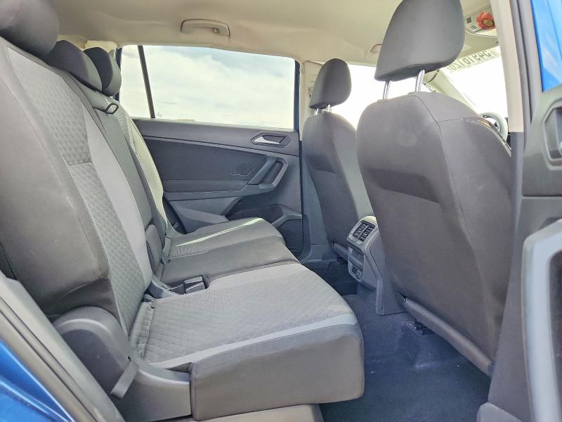 54916126 :رقم المزاد ، 3VV0B7AX0KM043737 vin ، 2019 Volkswagen Tiguan مزاد بيع