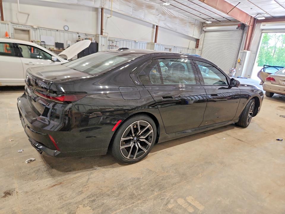 53802686 :رقم المزاد ، WBA33EJ06RCR52512 vin ، 2024 Bmw 760 مزاد بيع