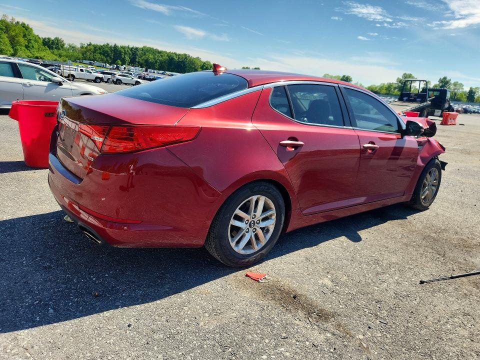 2011 Kia Optima მანქანა იყიდება აუქციონზე, vin: KNAGM4A72B5157313, აუქციონის ნომერი: 55151086