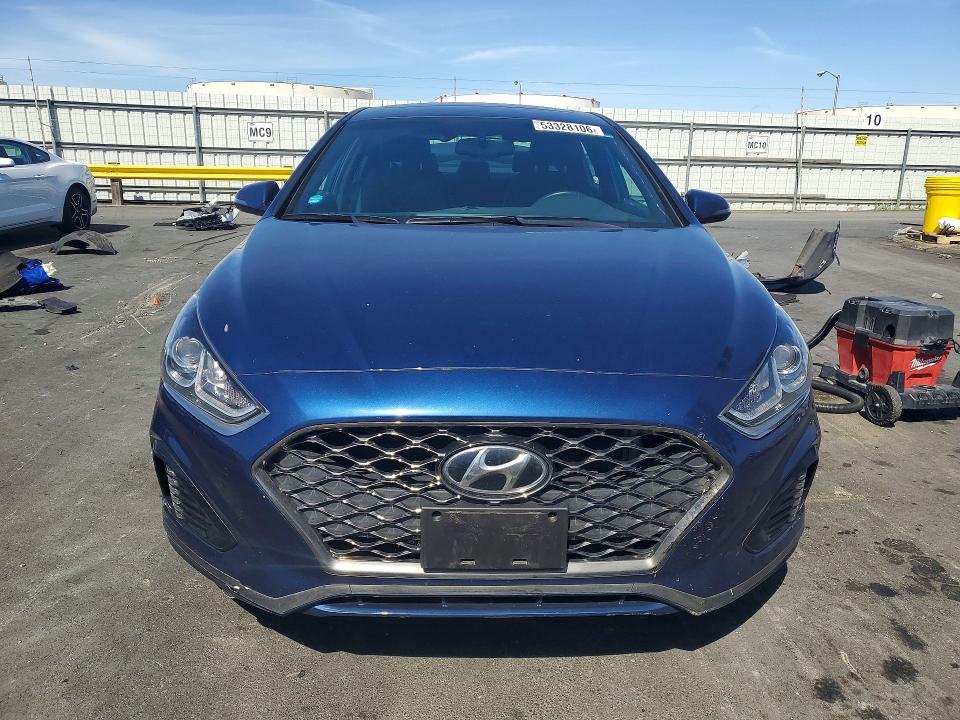 2018 Hyundai Sonata მანქანა იყიდება აუქციონზე, vin: 5NPE34AF1JH693639, აუქციონის ნომერი: 53328106