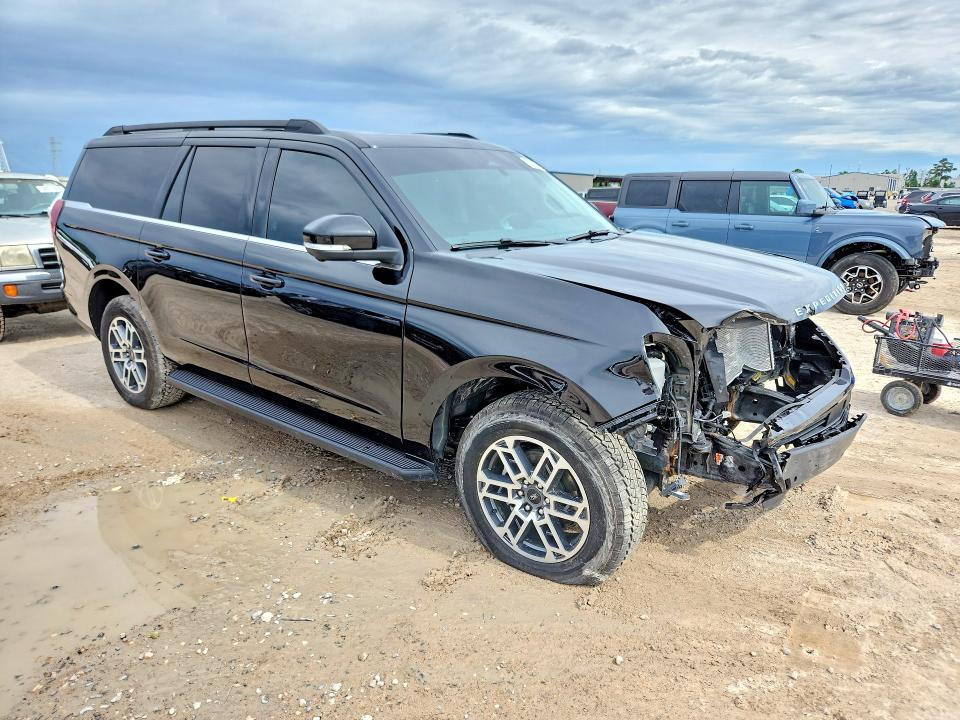 Продажа на аукционе авто 2025 Ford Expedition, vin: 1FMJK1J89SEA66069, номер лота: 52236406