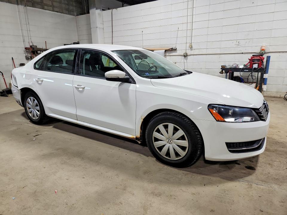 52543696 :رقم المزاد ، 1VWAP7A35DC007867 vin ، 2013 Volkswagen Passat مزاد بيع