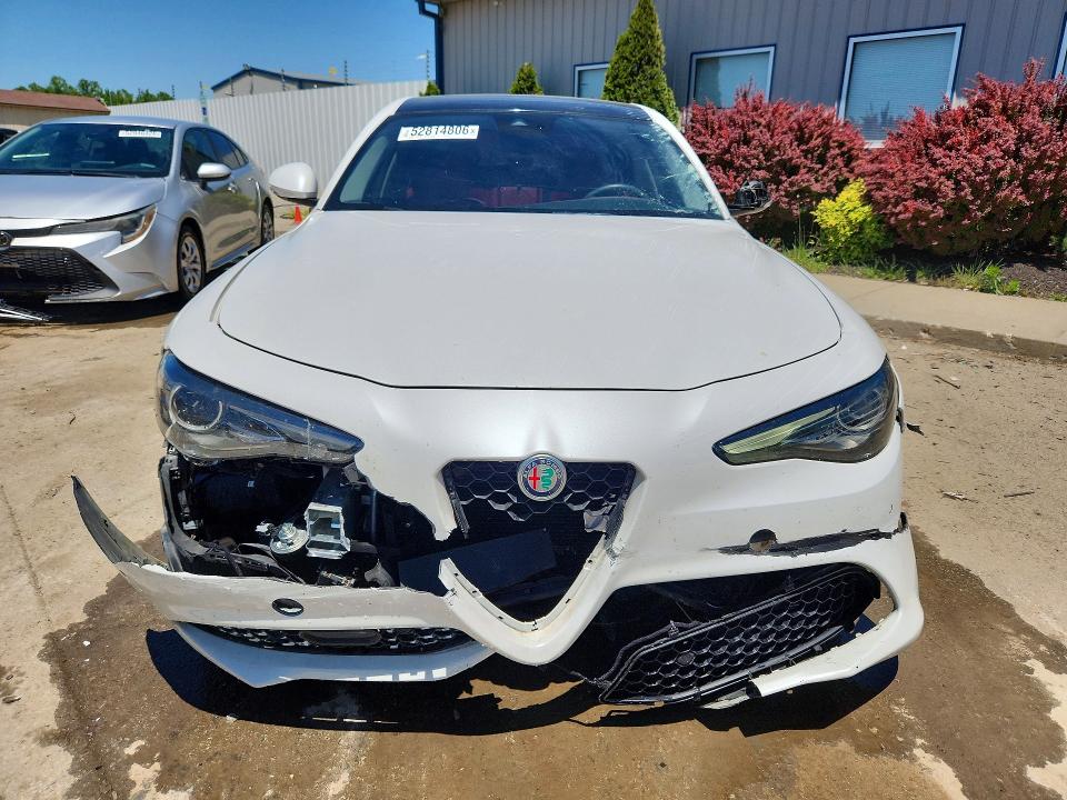 Продаж на аукціоні авто 2017 Alfa Romeo Giulia, vin: ZARFAEEN5H7560324, номер лоту: 52814806