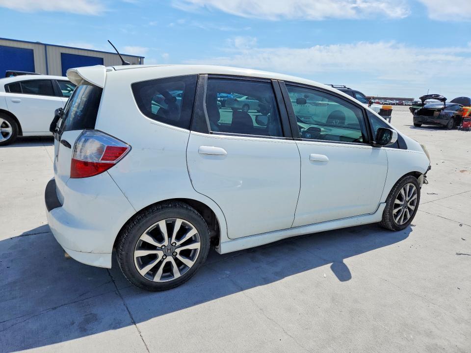 2013 Honda Fit მანქანა იყიდება აუქციონზე, vin: JHMGE8H65DC011957, აუქციონის ნომერი: 53811726