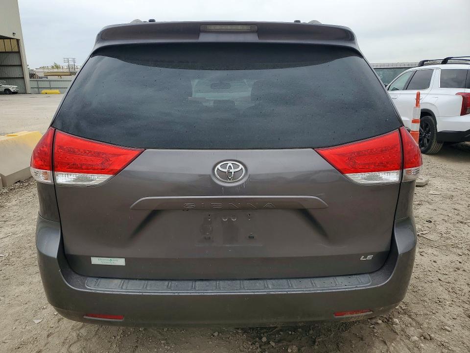 Продаж на аукціоні авто 2011 Toyota Sienna, vin: 5TDKK3DC1BS003045, номер лоту: 49495236