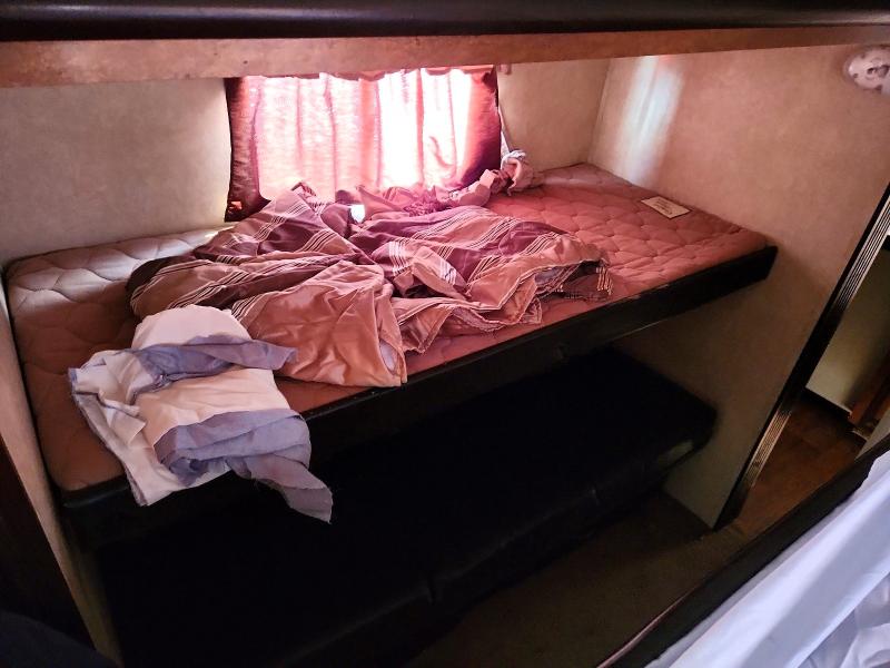 52265316 :رقم المزاد ، 4X4TWBG20GU009583 vin ، 2016 Forest Riv Recreational Vehicle (rv) مزاد بيع